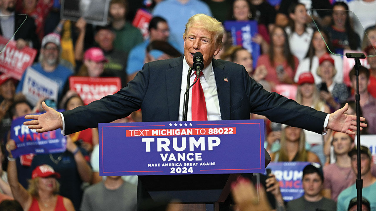 Trump suikast sonrası ilk mitingine çıktı: Demokrasi için kurşun yedim Trump suikast sonrası ilk mitingine çıktı: Yüce Tanrı'nın lütfuyla karşınızdayım - 3. Resim