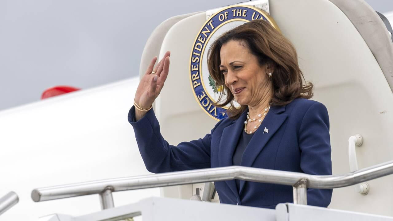 ABD'de demokratlardan Kamala Harris'e destek artıyor! Vali ve senatörlerden peş peşe açıklama ABD'de demokratlardan Kamala Harris'e destek artıyor! Vali ve senatörlerden peş peşe açıklama - 3. Resim