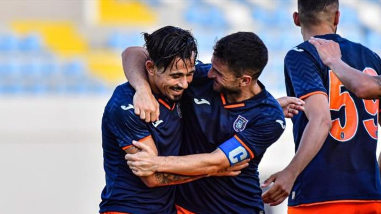 Başakşehir'in La Fiorita'yı yenmesi durumunda karşılaşacağı muhtemel rakibi belli oldu Başakşehir'in La Fiorita'yı yenmesi durumunda karşılaşacağı muhtemel rakipleri açıklandı - 1. Resim