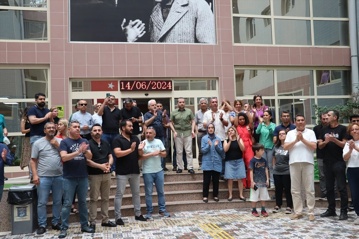 CHP belediyelerindeki işçi isyanı İstanbul Şişli'ye de sıçradı: Fazlasını değil hakkımızı istiyoruz CHP belediyelerindeki işçi isyanı İstanbul Şişli'ye de sıçradı: Fazlasını değil hakkımızı istiyoruz - 3. Resim