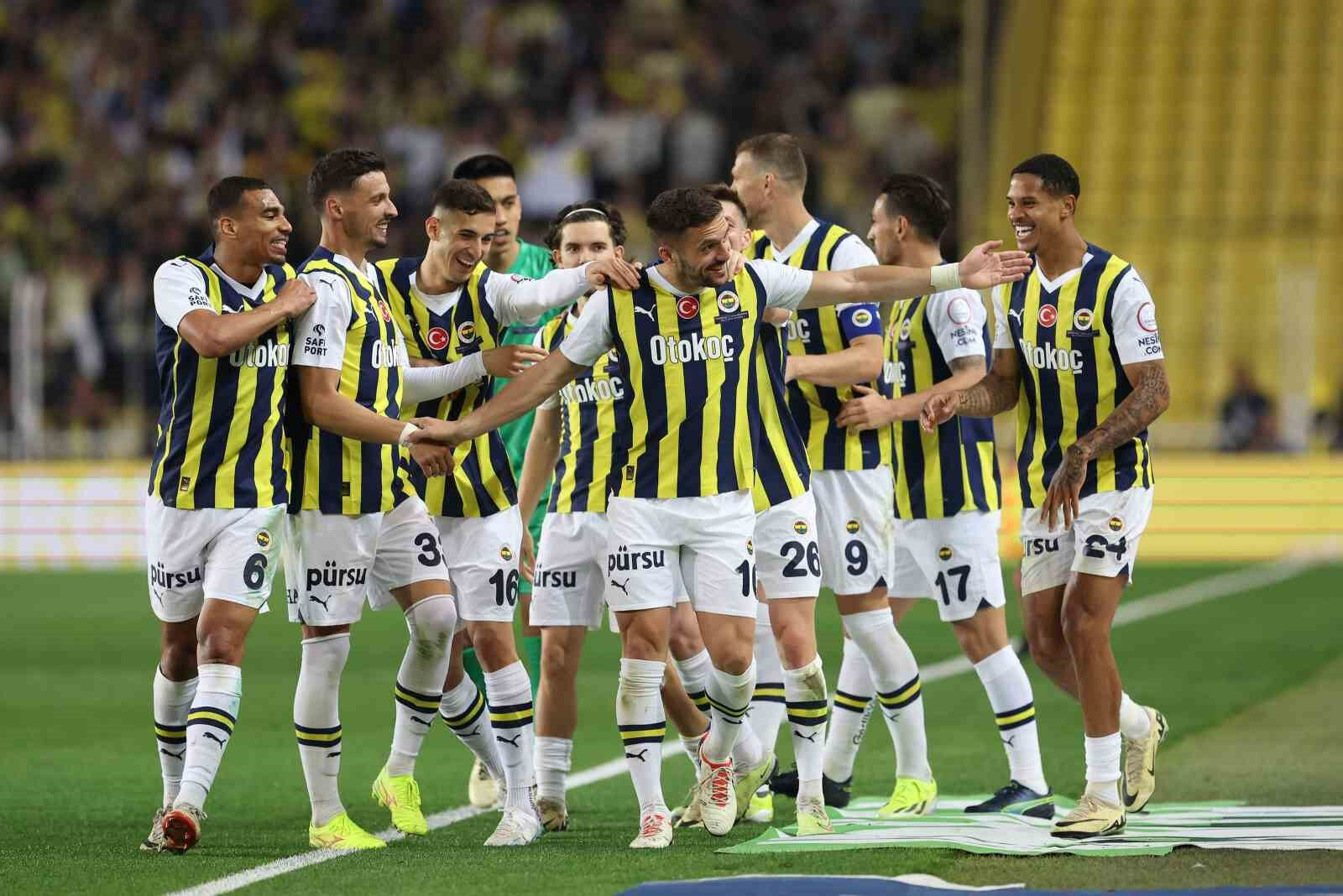 Fenerbahçe Lugano rövanş maçı 30 Temmuz saat 20.00'da Şükrü Saracoğlu Stadyumu'nda oynanacak Fenerbahçe Lugano arasında rövanş karşılaşması 30 Temmuz saat 20.00'da Şükrü Saracoğlu Stadyumu'nda oynanacak - 1. Resim