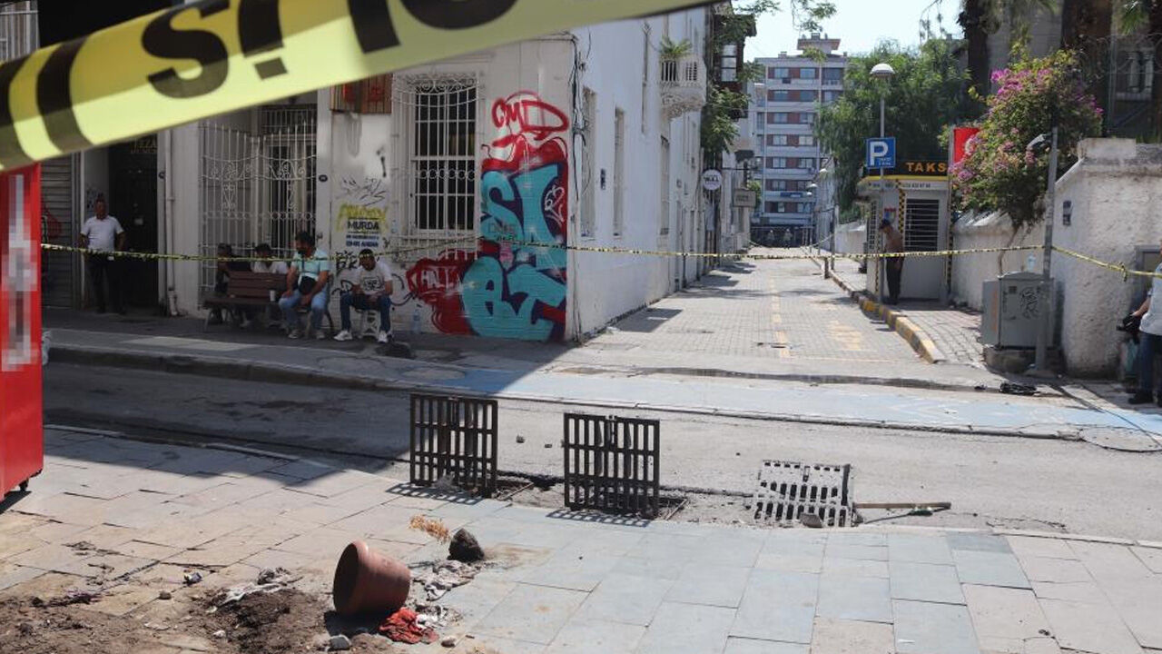 Kızı Özge Ceren Deniz'in can verdiği yerde isyan etti! Acılı baba: Hepsinin yargılanmasını istiyorum Kızı Özge Ceren Deniz'in can verdiği yerde isyan etti! Acılı baba: Hepsinin yargılanmasını istiyorum - 3. Resim