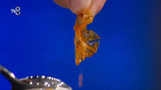 MasterChef Türkiye'de yarışmacının tabağından çıkan herkesi şaşkına çevirdi! MasterChef Türkiye'de yarışmacının tabağından çıkan herkesi şaşkına çevirdi! - 2. Resim