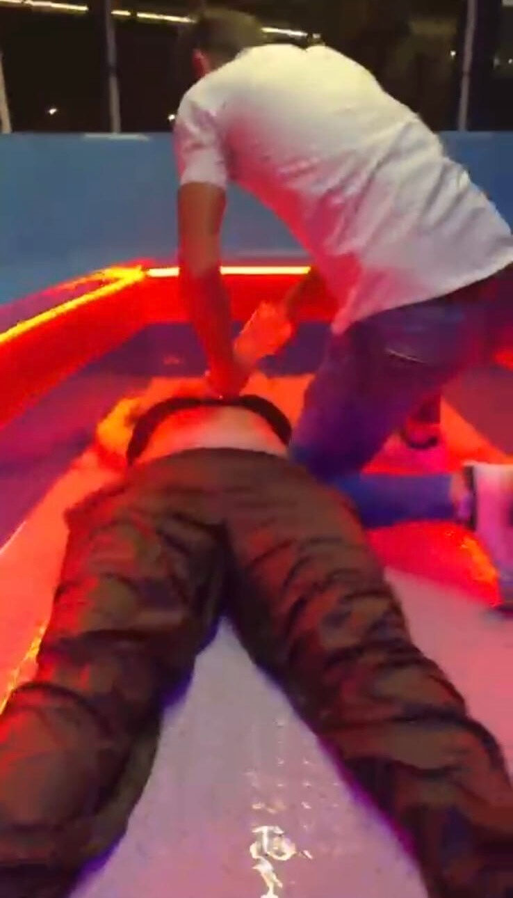 Selfie kabusu! Denize düşmüş üzerinden tekne geçmişti! Kaptan o anları anlattı Selfie kabusu! Denize düşmüş üzerinden tekne geçmişti! Kaptan o anları anlattı - 3. Resim