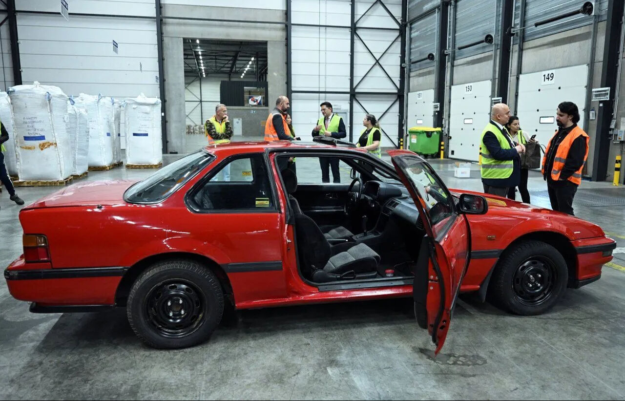 Barış Manço'nun aracı Belçika'da bulunmuştu! Türkiye'ye getiriliyor - 1. Resim