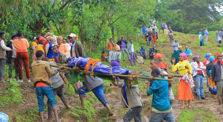 Şiddetli sağanak heyelanı getirdi! Can kaybı 229'a yükseldi - 2. Resim
