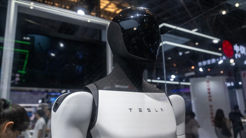 Tesla fabrikası robotlara emanet! Elon Musk'dan insansı robot açıklaması - 1. Resim