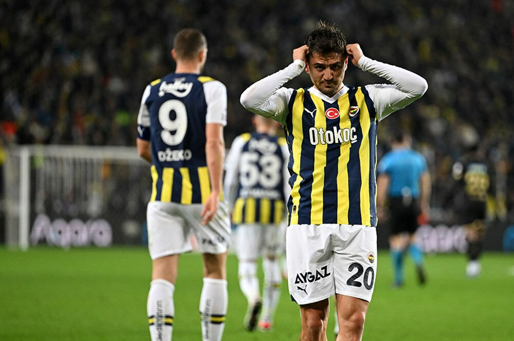 Cengiz Ünder için indirime giden Fenerbahçe, 10 milyon euro istiyor! Cengiz Ünder için indirime giden Fenerbahçe, 10 milyon euro istiyor! - 1. Resim