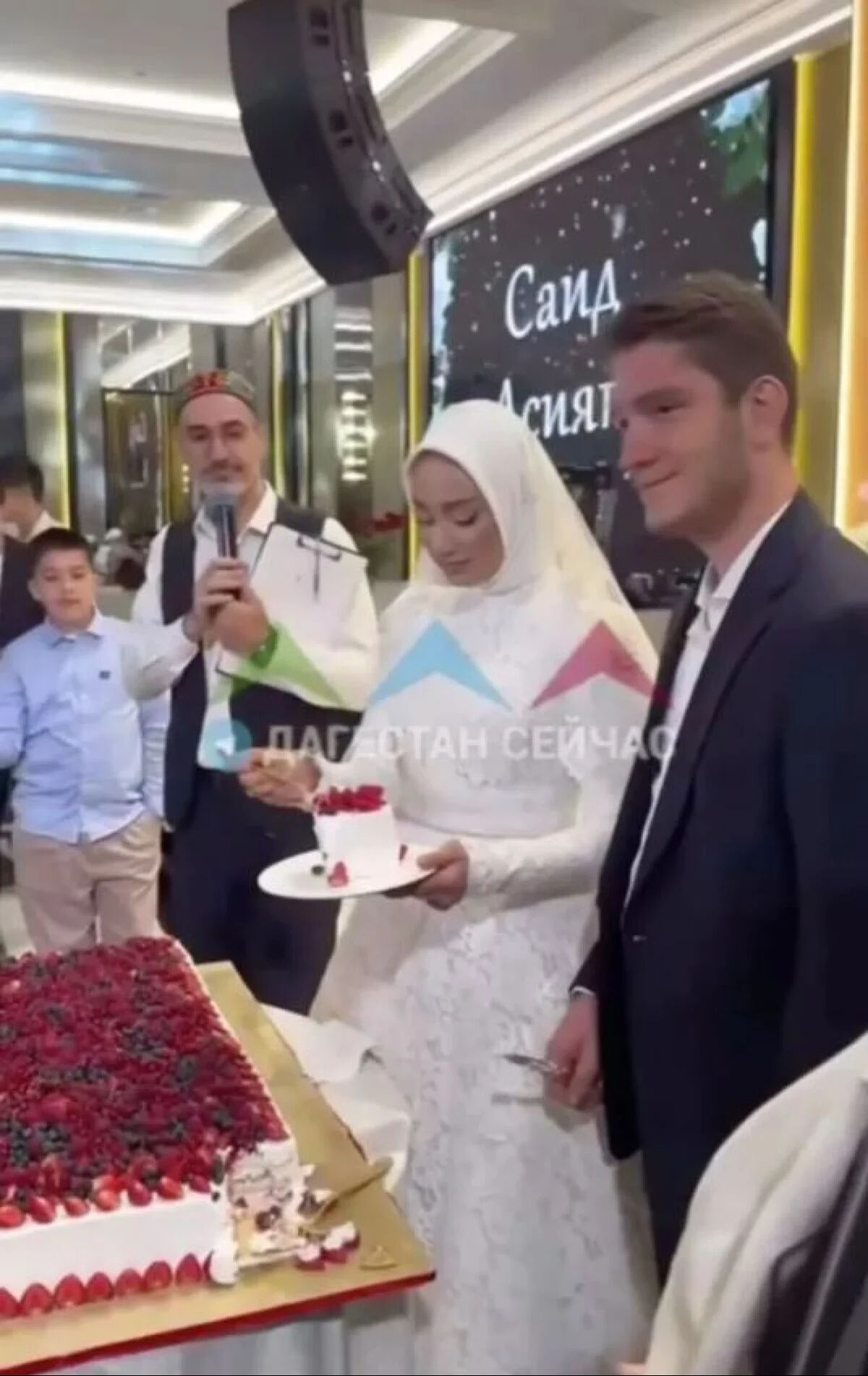 İki kadın Korku Evi'nde yanarak can verdi! Biri sandalyeye bağlı, diğeri kelepçeliydi... İki kadın Korku Evi'nde yanarak can verdi! Biri sandalyeye bağlı, diğeri kelepçeliydi... - 1. Resim