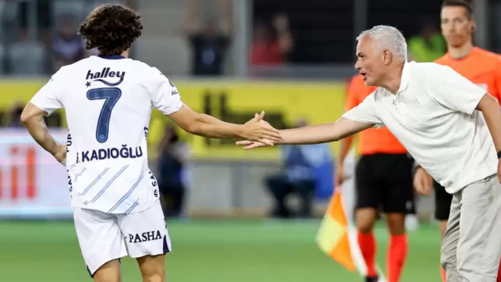 Volkan Demirel, Ferdi Kadıoğlu'na övgüler yağdırdı! Bonservis bedeli hakkında konuştu Volkan Demirel, Ferdi Kadıoğlu'na övgüler yağdırdı! Bonservis bedeli hakkında konuştu - 1. Resim