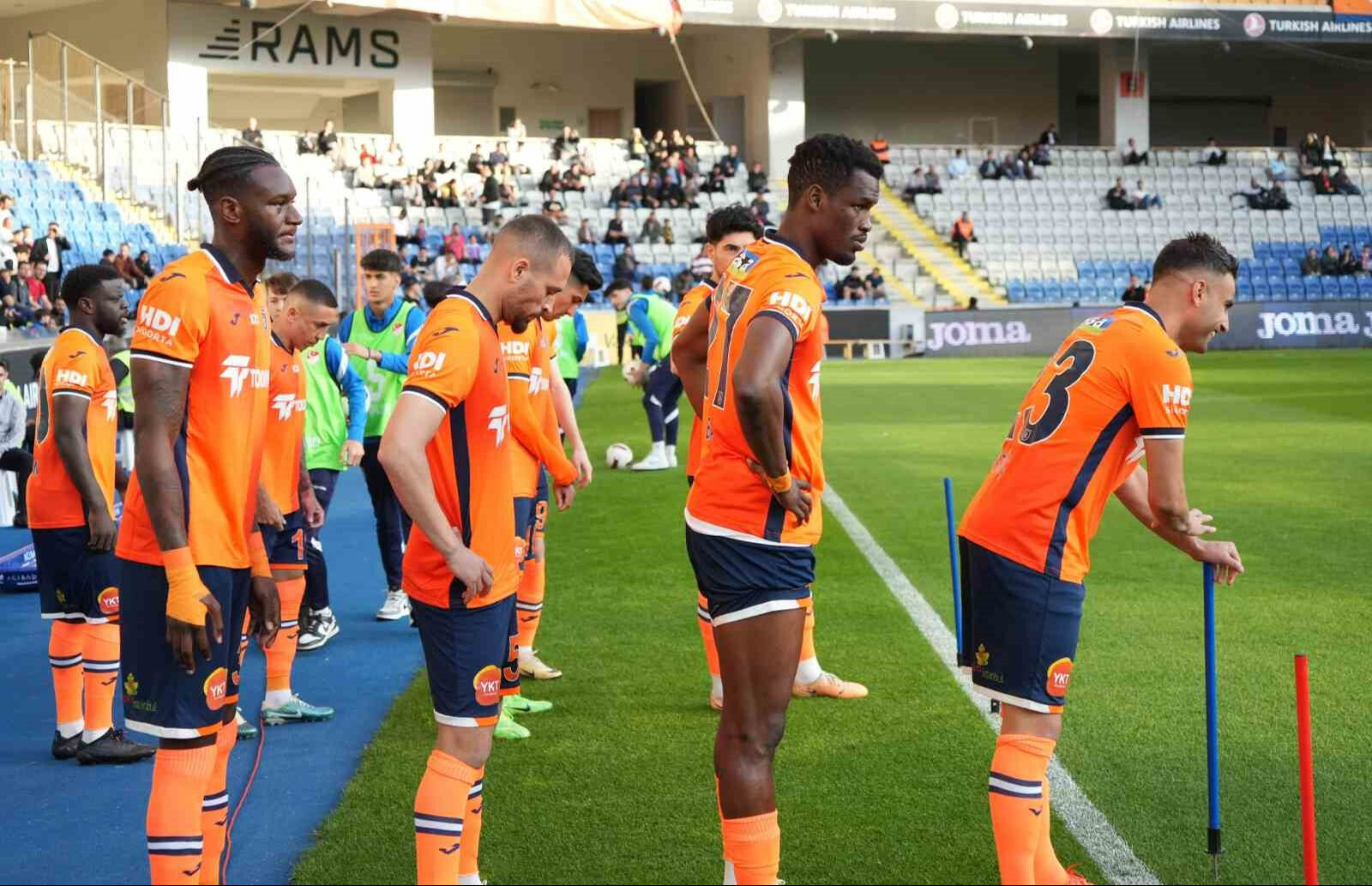 Başakşehir La Fiorita maçını şifresiz verecek kanal belli oldu Başakşehir La Fiorita maçını şifresiz verecek kanal belli oldu - 1. Resim