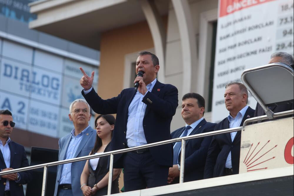 En çok borcu olan belediyeler CHP'de! Özgür Özel'den  En çok borcu olan belediyeler CHP'de! Özgür Özel'den