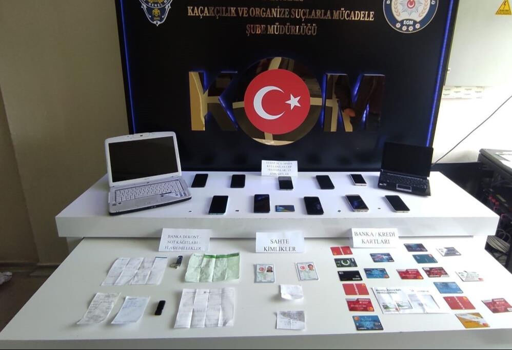 Gençlerin banka hesaplarını satın alan dolandırıcılar 'patates hat' sistemiyle binlerce kişiyi mağdur etti! 50 yıl hapis cezası var - 3. Resim