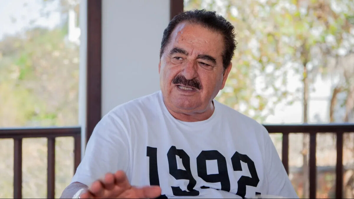 İbrahim Tatlıses'in ameliyattan çıkınca ilk isteği lahmacun oldu İbrahim Tatlıses'in ameliyattan çıkınca ilk isteği lahmacun oldu - 2. Resim