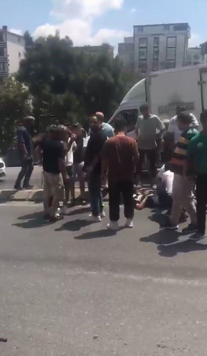 İstanbul Arnavutköy'deki oto tamircide çıkan silahlı çatışmanın görüntüleri şoke etti - 2. Resim