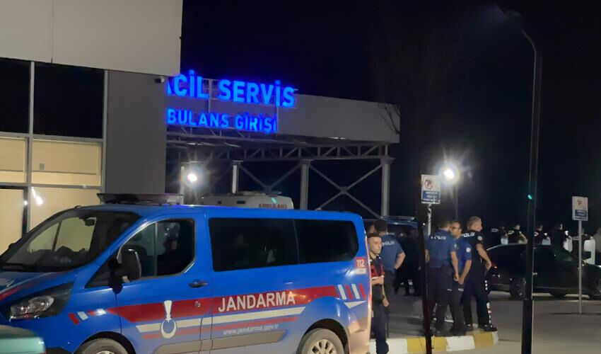 Osmaniye’de kavga: Belediye Başkanı Veli Fidan ve çok sayıda kişi yaralandı Osmaniye’de kavga: Belediye Başkanı Veli Fidan ve çok sayıda kişi yaralandı - 2. Resim