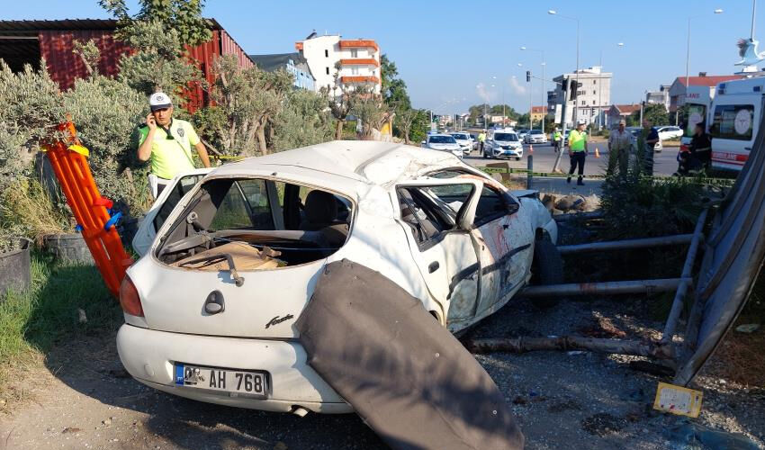 Samsun’da otomobil durağa çarptı! 23 yaşındaki Eren Şükrü Bozkurt can verdi Samsun’da otomobil durağa çarptı! 23 yaşındaki Eren Şükrü Bozkurt can verdi - 3. Resim