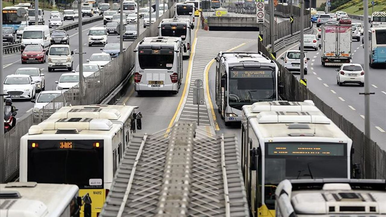 Cennet Mahallesi metrobüs durağı Söğütlüçeşme yönü 25-28 Temmuz arasında kapalı olacak