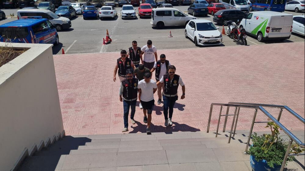 Depremden kurtuldu eski kocası öldürdü! - 1. Resim