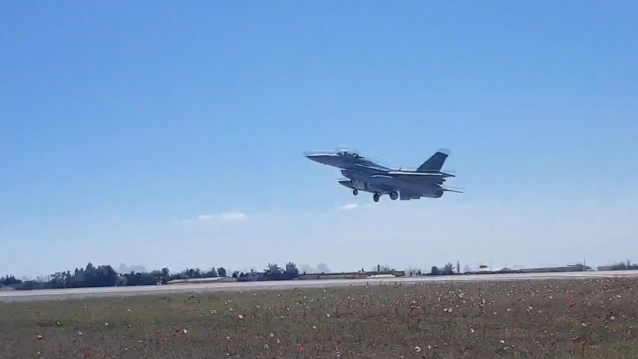 Mehmetçik, Irak'ın ve Suriye'nin kuzeyinde 15 teröristi etkisiz hale getirdi Mehmetçik Irak'ın ve Suriye'nin kuzeyinde 15 teröristi etkisiz hale getirdi - 3. Resim