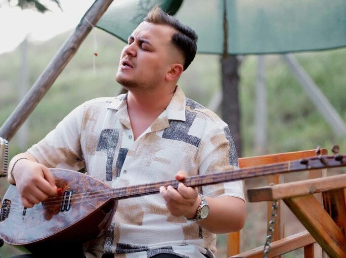 Sanatçı Yasin Yaşlı, beyne pıhtı atması sebebiyle hayatını kaybetti - 1. Resim