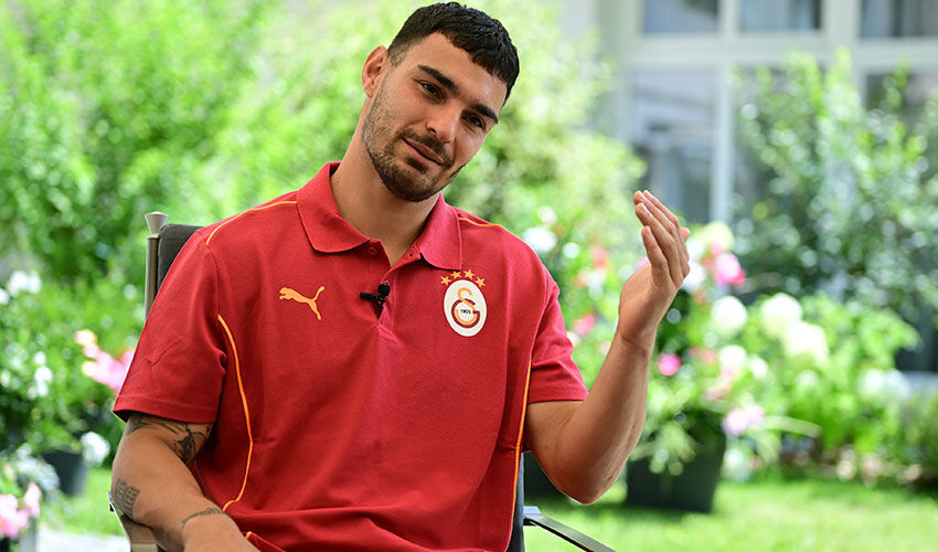 Kaan Ayhan, 25. şampiyonluk uğurunu açıkladı! Milli oyuncunun Nelsson'dan özel bir isteği var Kaan Ayhan, 25. şampiyonluk uğurunu açıkladı! Milli oyuncunun Nelsson'dan özel bir isteği var - 2. Resim