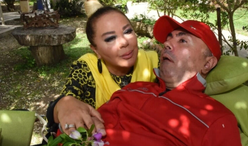 Safiye Soyman’ın MS hastası oğlu Harun Akaröz hayatını kaybetti Safiye Soyman’ın MS hastası oğlu Harun Akaröz hayatını kaybetti - 3. Resim