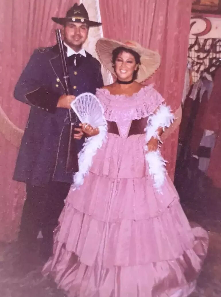 Safiye Soyman’ın MS hastası oğlu Harun Akaröz hayatını kaybetti Safiye Soyman’ın MS hastası oğlu Harun Akaröz hayatını kaybetti - 4. Resim