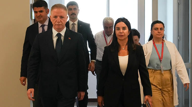 Aşık Veysel'in kızı Hayriye Özer’den kötü haber! Yoğun bakıma kaldırıldı Aşık Veysel'in kızı Hayriye Özer’den kötü haber! Yoğun bakıma kaldırıldı - 2. Resim