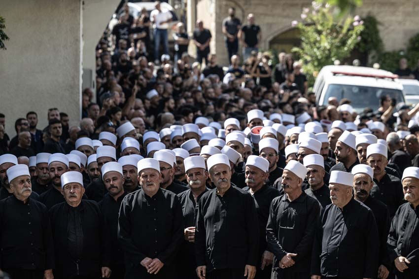 Binlerce kişi Mecdel Şems beldesindeki saldırıda ölenlere ağladı - 1. Resim