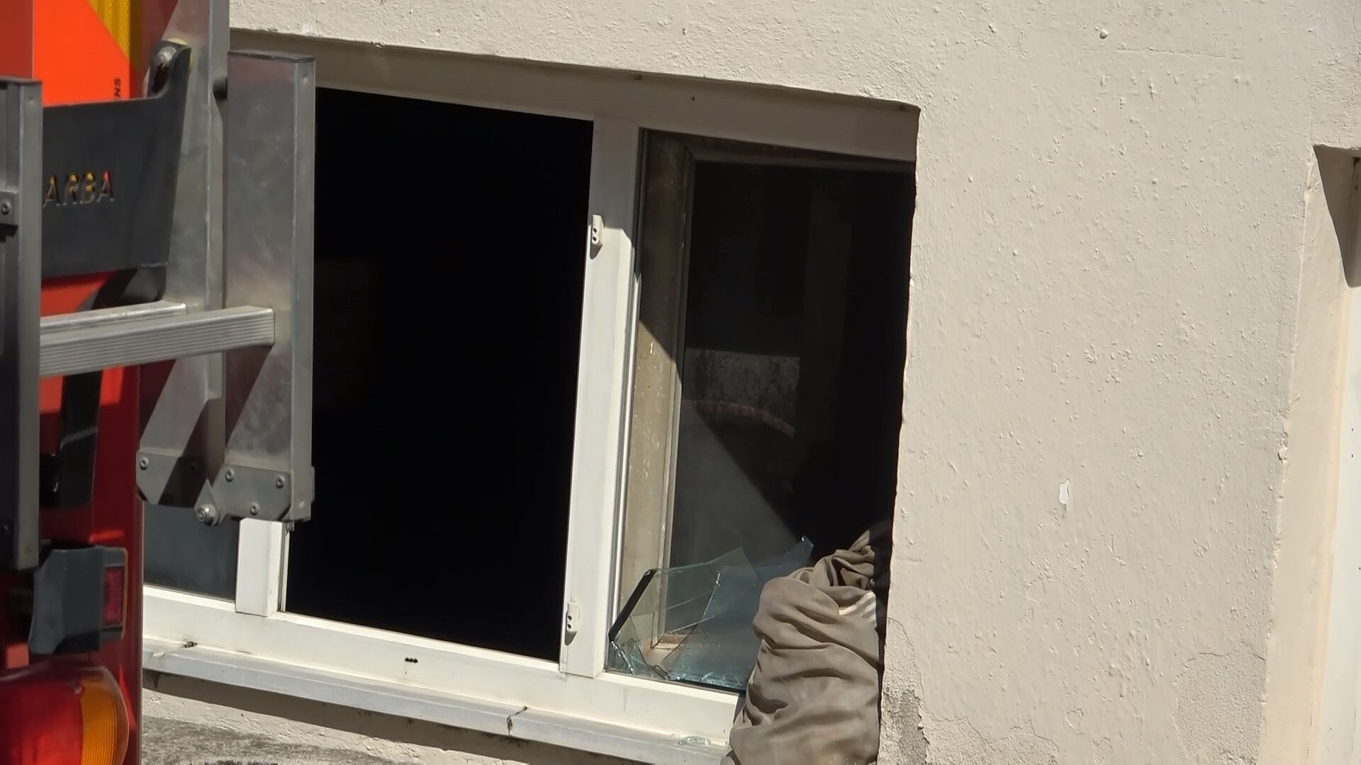 Bursa'da bodrum kat alevlere teslim oldu, Faik Yorgun hayatını kaybetti - 3. Resim