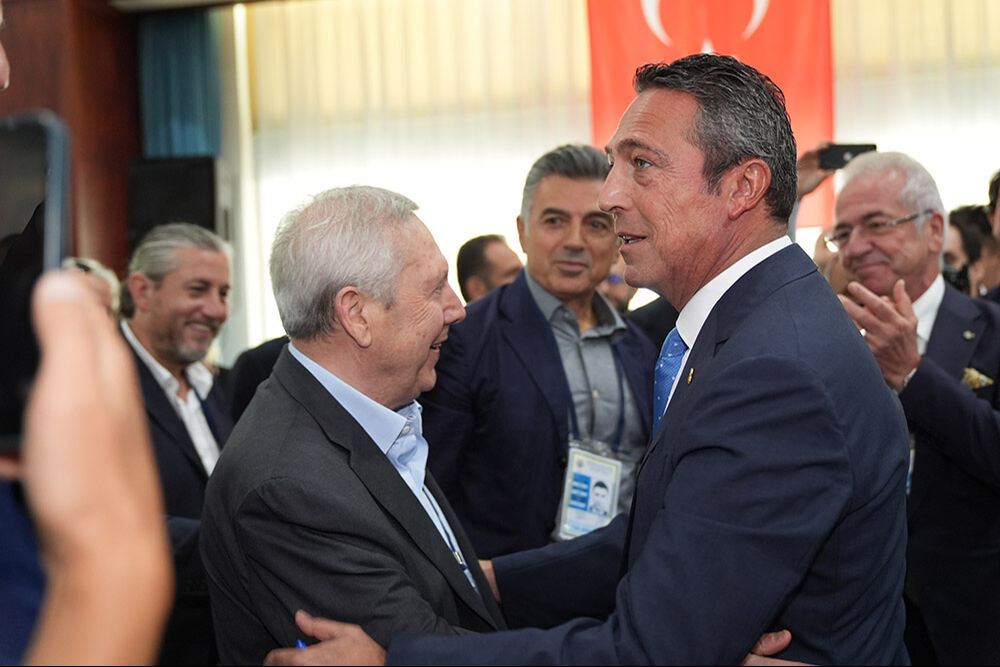 Fener yekvücut! Ali Koç ve Aziz Yıldırım el ele boy gösterdi - 1. Resim