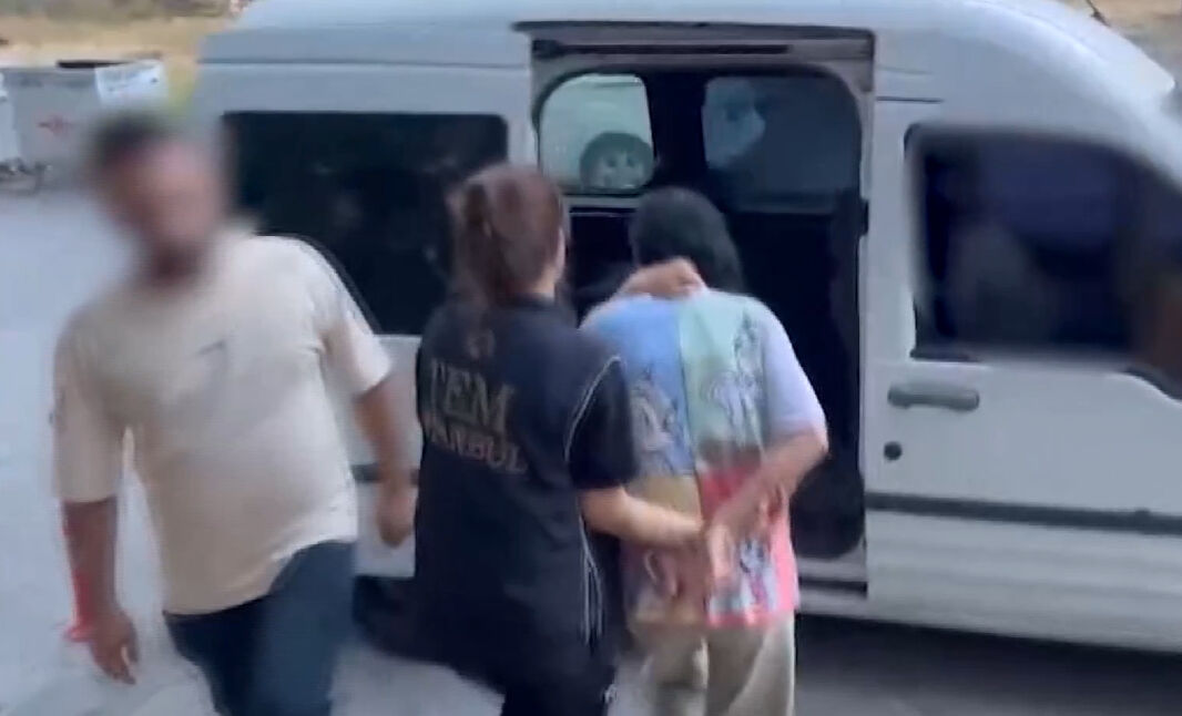 Gerilla şarkısı ile terör örgütü PKK propagandası yapan kadın gözaltına alındı - 2. Resim