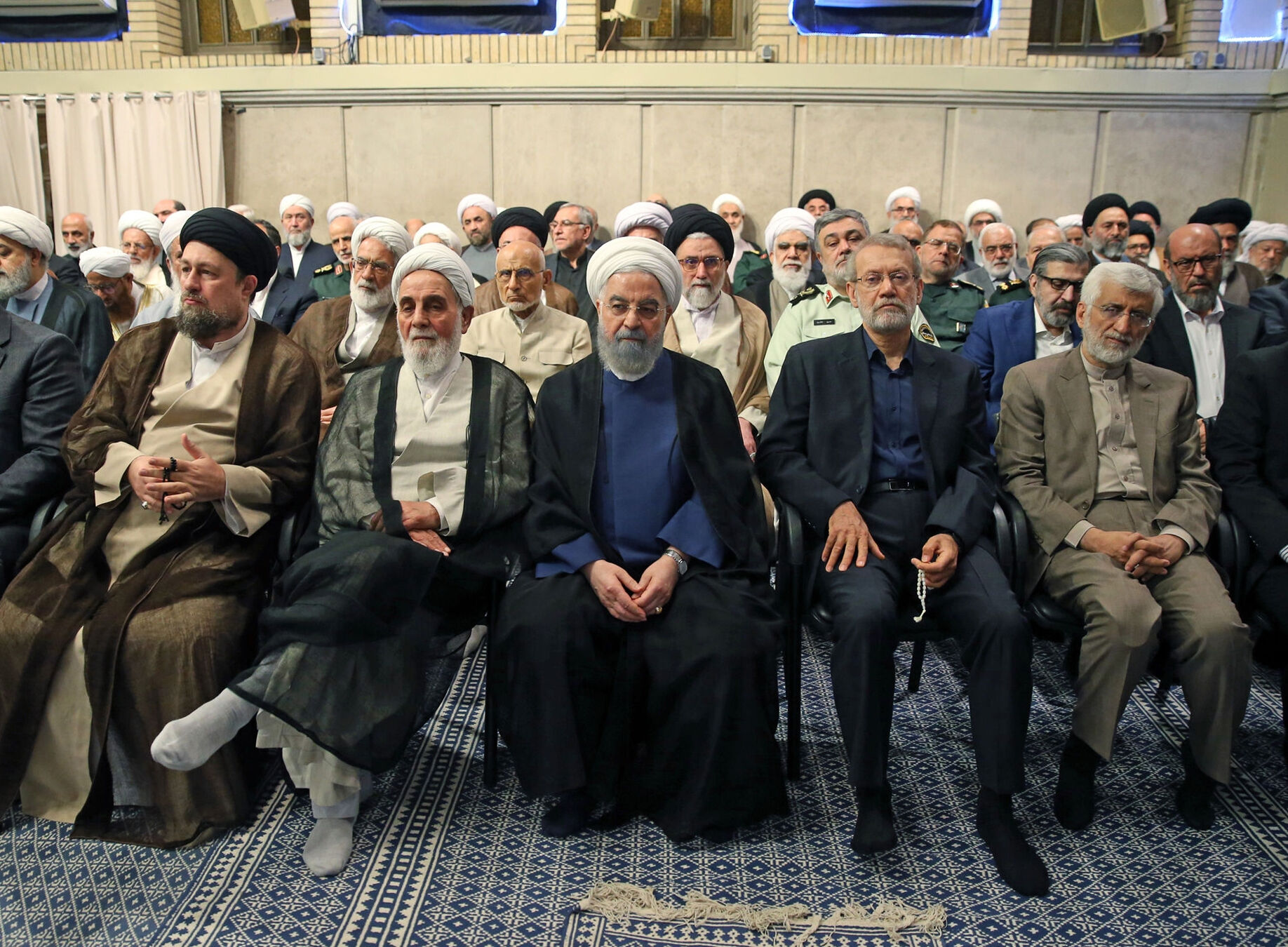 İran'da yeni dönem resmen başladı: Mesud Pezeşkiyan cumhurbaşkanlığı koltuğunda İran'da yeni dönem resmen başladı: Mesud Pezeşkiyan cumhurbaşkanlığı koltuğunda - 3. Resim