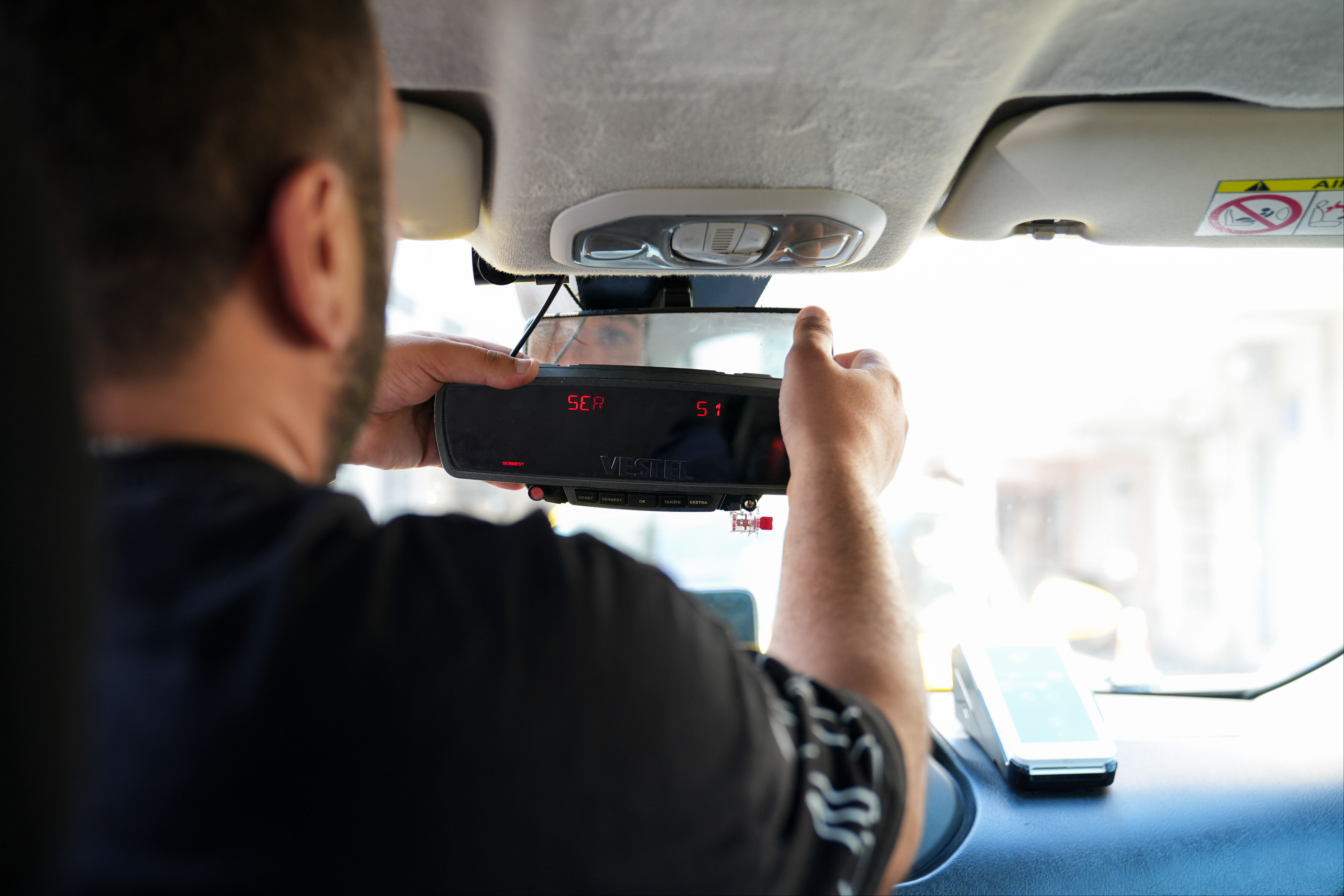 İstanbullu taksiciler 'zam kuyruğuna' girdi İstanbullu taksiciler 'zam kuyruğuna' girdi - 2. Resim