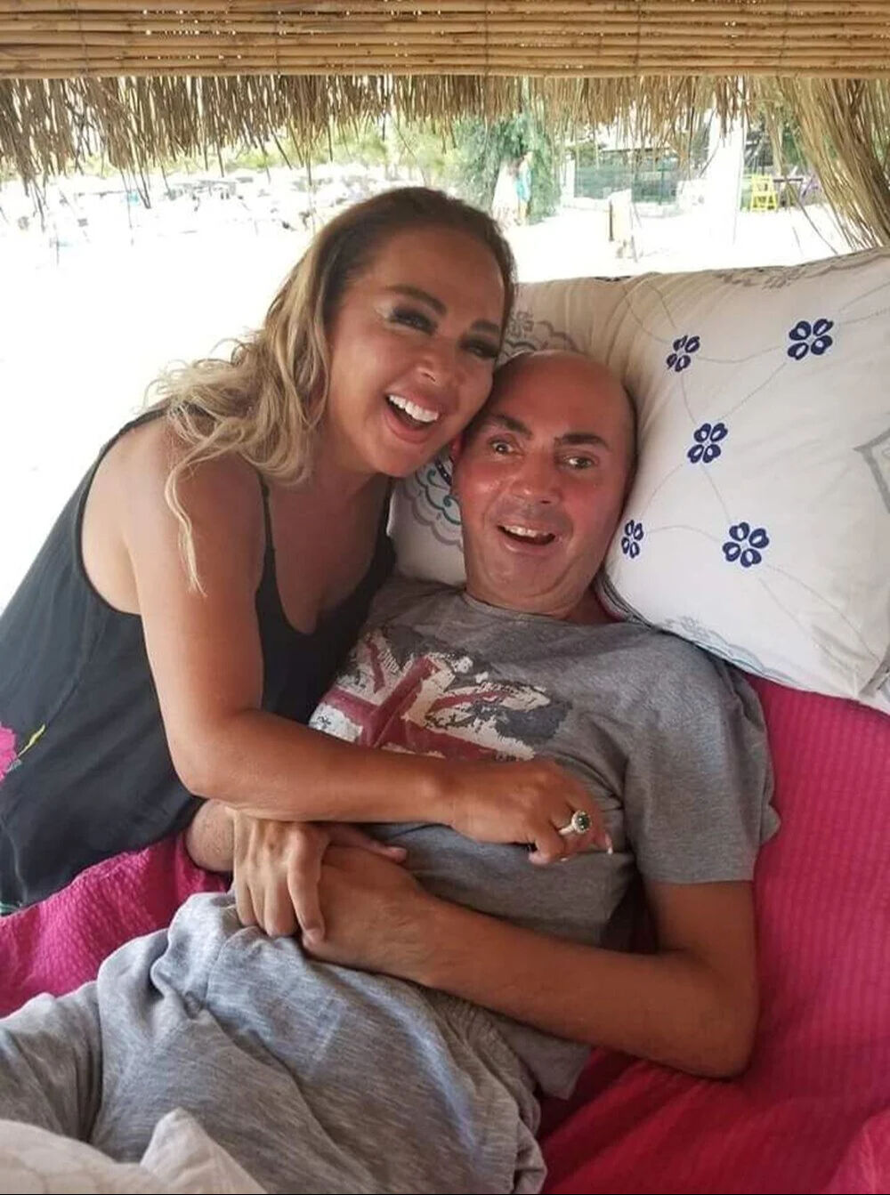 Safiye Soyman'ın oğlu vefat etti! Seda Sayan cenazeye katılmıyor - 1. Resim