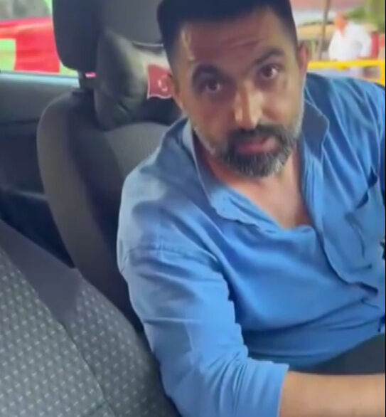 Sultanahmet'te otel çalışanlarıyla anlaşıp komisyonla turistleri taşıyan taksiciye sert tepki - 4. Resim