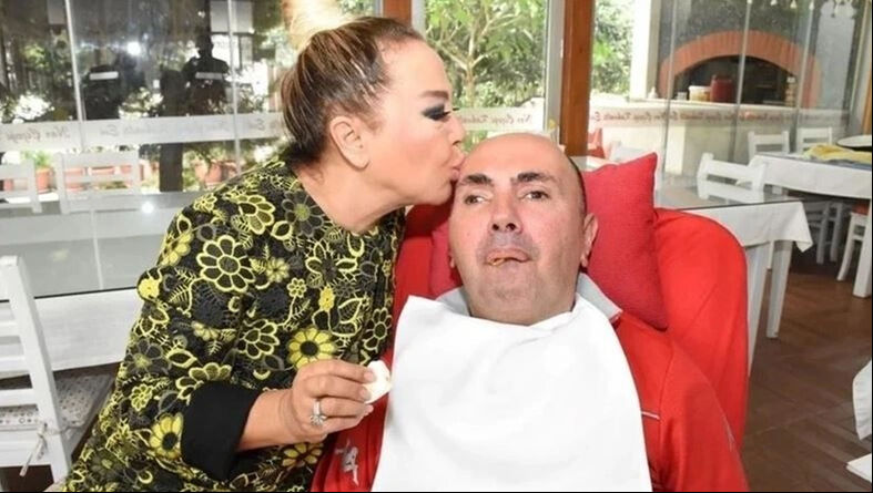 Banu Alkan'ın taziye mesajı tepki çekti! Suçu asistana attı Banu Alkan'ın taziye mesajı tepki çekti! Suçu asistana attı - 1. Resim