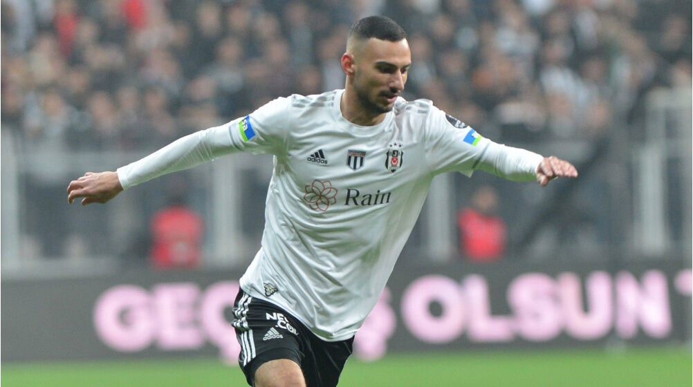 Beşiktaş'ın deneyimli sağ beki Onur Bulut, Başakşehir'le anlaştı - 1. Resim