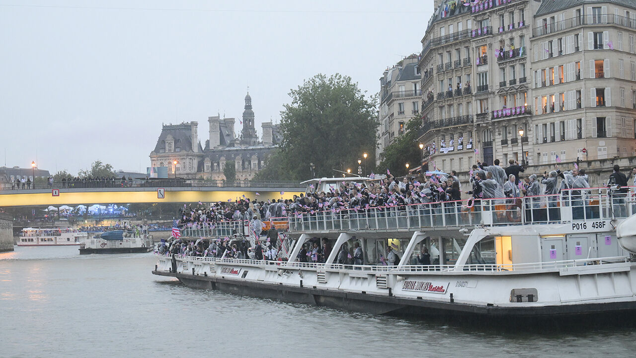 Fransa'da aşırı sıcaklardan dolayı turuncu alarm verildi Fransa'da aşırı sıcaklardan dolayı turuncu alarm verildi - 1. Resim