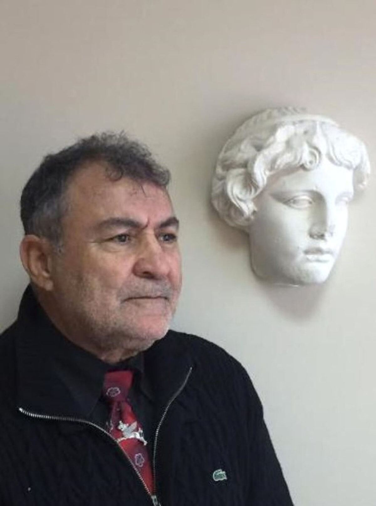 Kenan Işık'a ikizi kadar benzeyen kardeşi görenlerin boğazını düğümledi - 2. Resim