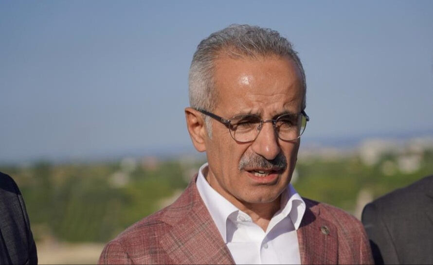 Mersin-Çeşmeli-Kızkalesi otoyolu iki buçuk saatlik trafiği 20 dakikaya indirecek - 2. Resim