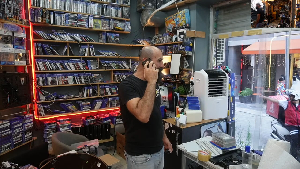 YouTube'da canlı yayın yapan konsol ve oyun satıcısına her gün sahte ihbarlar yapılıyor! - 2. Resim