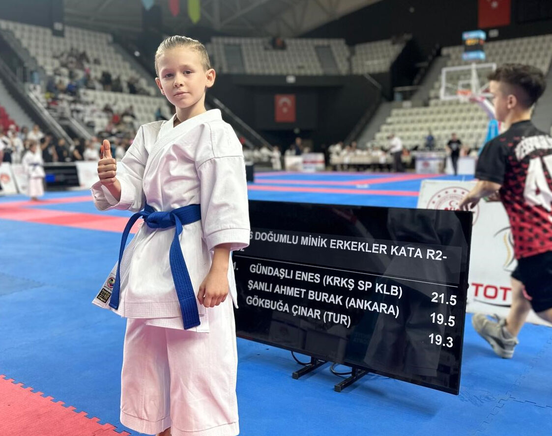 8 yaşındaki karate sporcusu Enes hayatını kaybetti 8 yaşındaki karate sporcusu Enes hayatını kaybetti - 1. Resim