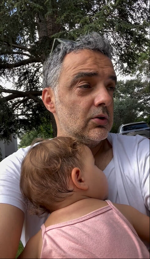 Arda Türkmen kızını paylaştı! Gelen o yoruma çok sinirlendi Arda Türkmen kızını paylaştı! Gelen o yoruma çok sinirlendi - 2. Resim