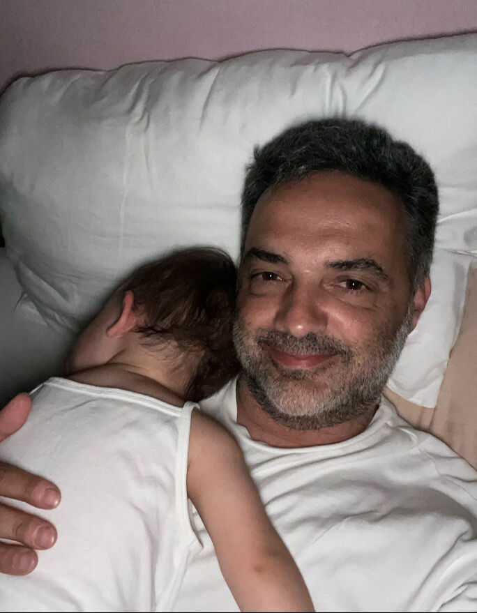 Arda Türkmen kızını paylaştı! Gelen o yoruma çok sinirlendi Arda Türkmen kızını paylaştı! Gelen o yoruma çok sinirlendi - 1. Resim