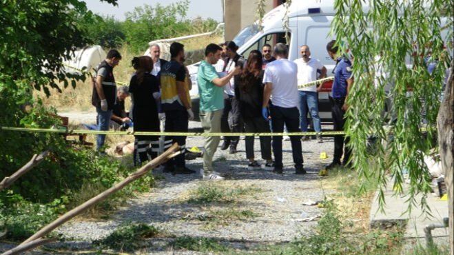 Cinayetten aranan İYİ Parti Malatya eski İl Başkanı Hakan Yılmaz'ın polise teslim olduğu iddia edildi Cinayetten aranan İYİ Parti Malatya eski İl Başkanı Hakan Yılmaz'ın polise teslim olduğu iddia edildi - 1. Resim