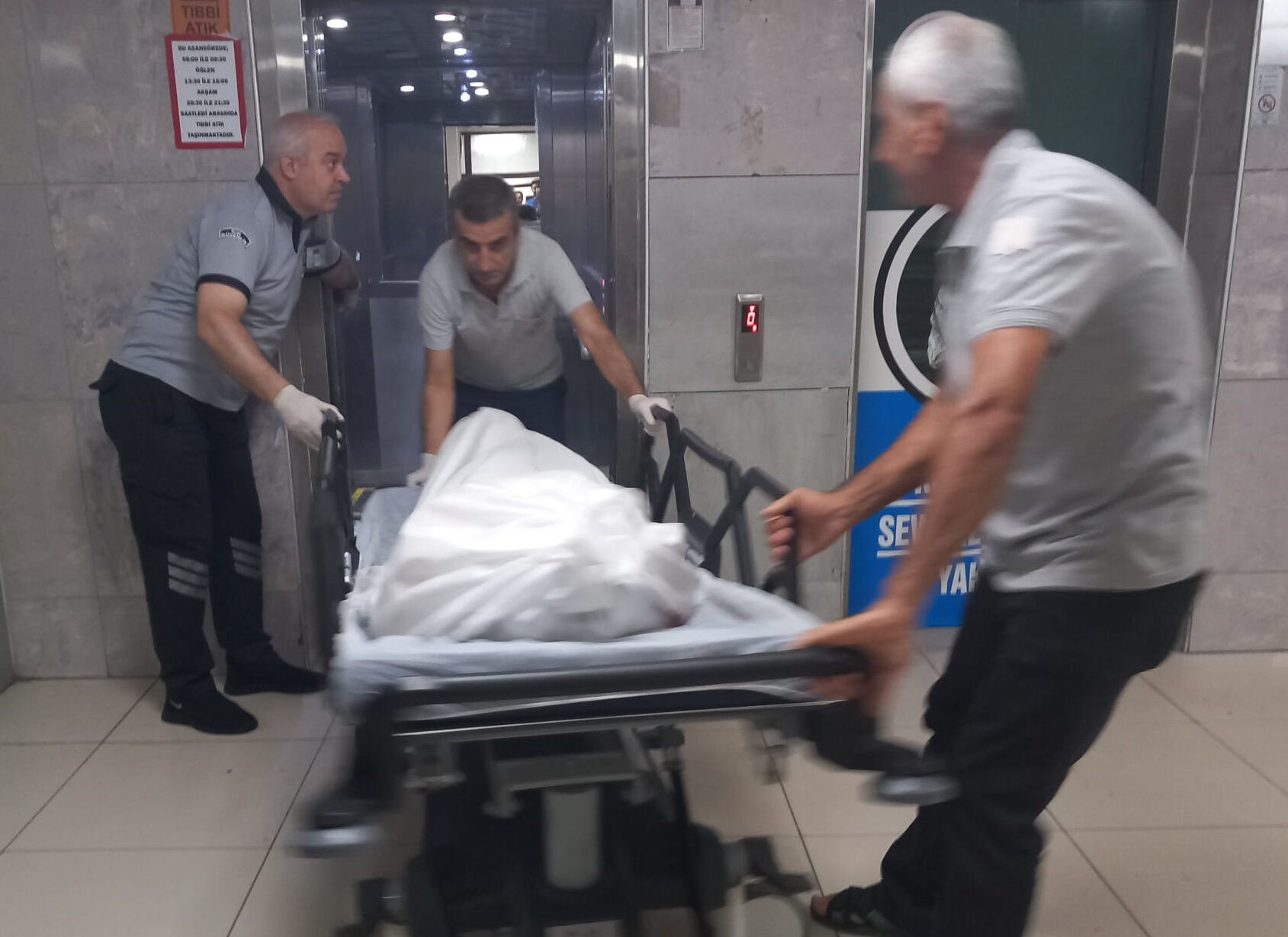 Diyarbakır'da akrabalar arasında silahlı kavga: 1 ölü, 6 yaralı - 1. Resim