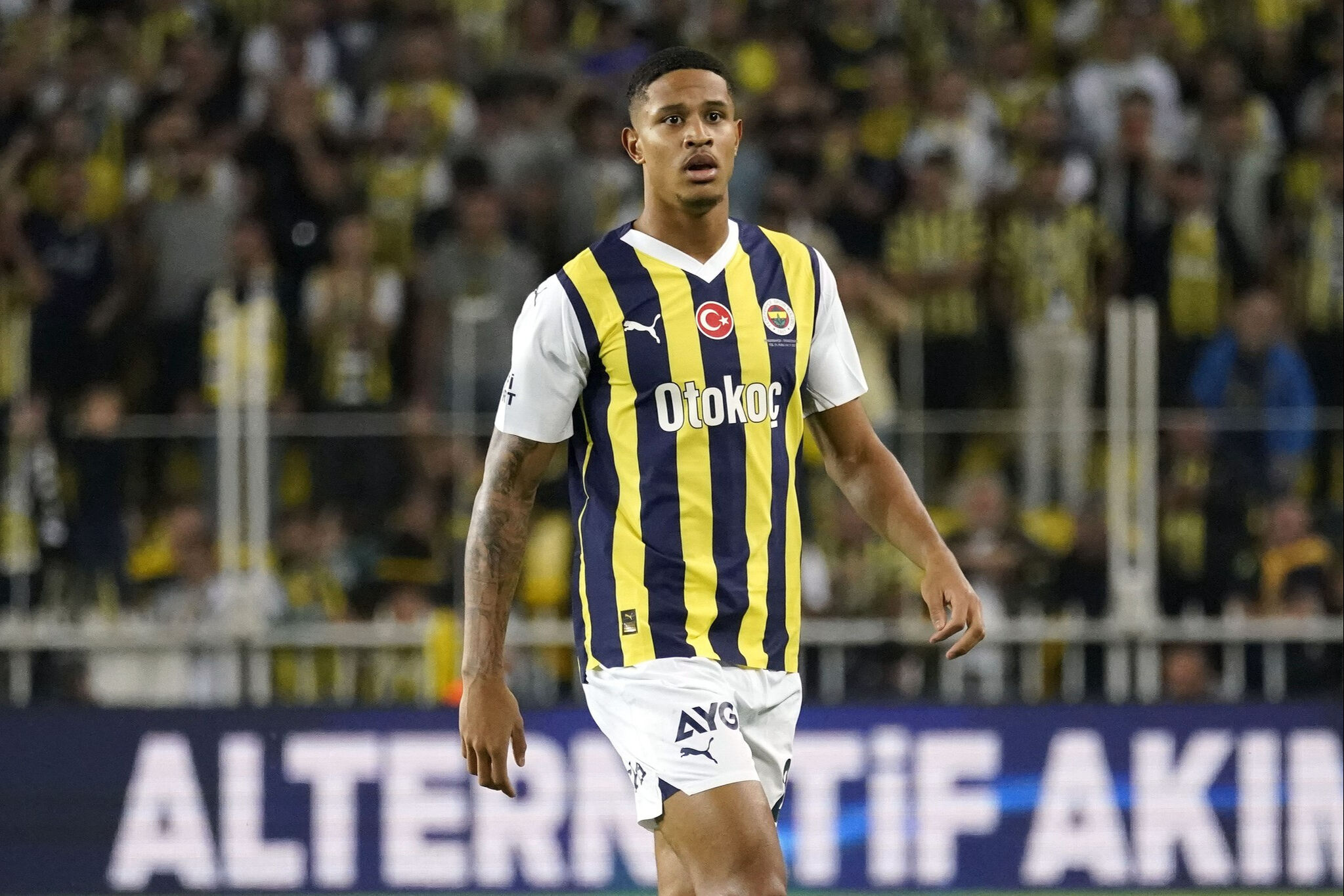Fenerbahçeli Jayden Oosterwolde'ye İtalyan devi Napoli'den 18 milyon euro - 1. Resim