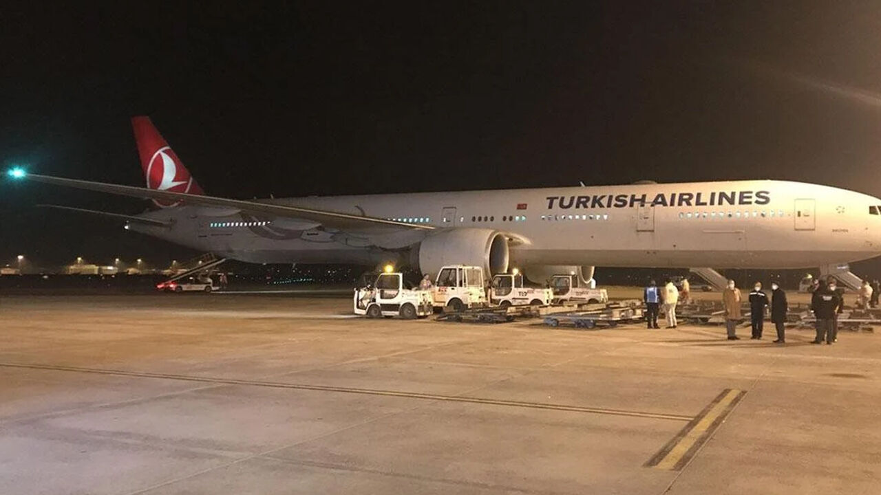 Hava yolu şirketleri Beyrut'a uçuş seferlerini iptal etti! THY'den Beyrut açıklaması Hava yolu şirketleri Beyrut'a uçuş seferlerini iptal etti - 2. Resim